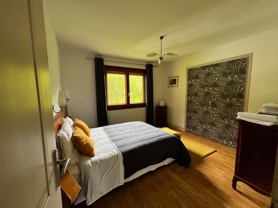 Appartement Dans Chalet - 75 M2 - 4 A 6 Personnes แซ็งต์-แฌร์เวส์-เลส์-แบ็งส์ ภายนอก รูปภาพ